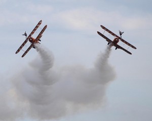 brieting_wingwalkers5